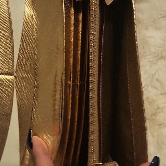 PRADA saffiano leather long wallet in nude and gold/white interior - Picture 7 of 11